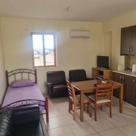 Top Floor 1 Bdrm Aprtrmnt Apartment Dromolaxia Luaran gambar