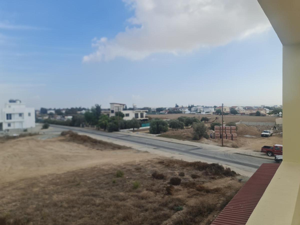 Top Floor 1 Bdrm Aprtrmnt Apartment Dromolaxia Luaran gambar